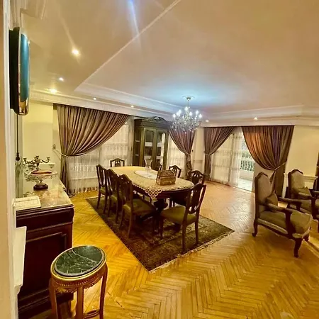 شقه مفروشه للإيجار بالمهندسين تفرعات شارع جامعة الدول العربيه Apartment